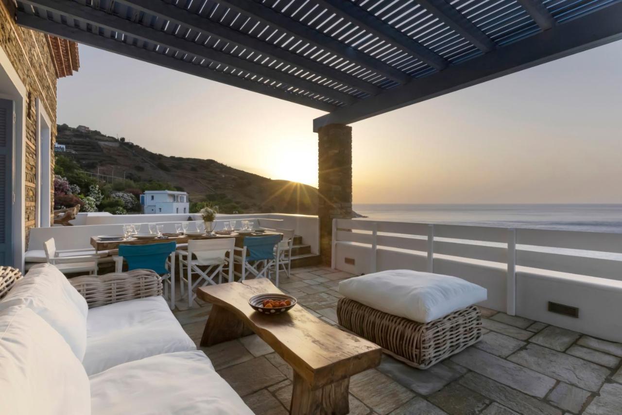 Luxury Villa By The Beach Steniaí Екстериор снимка